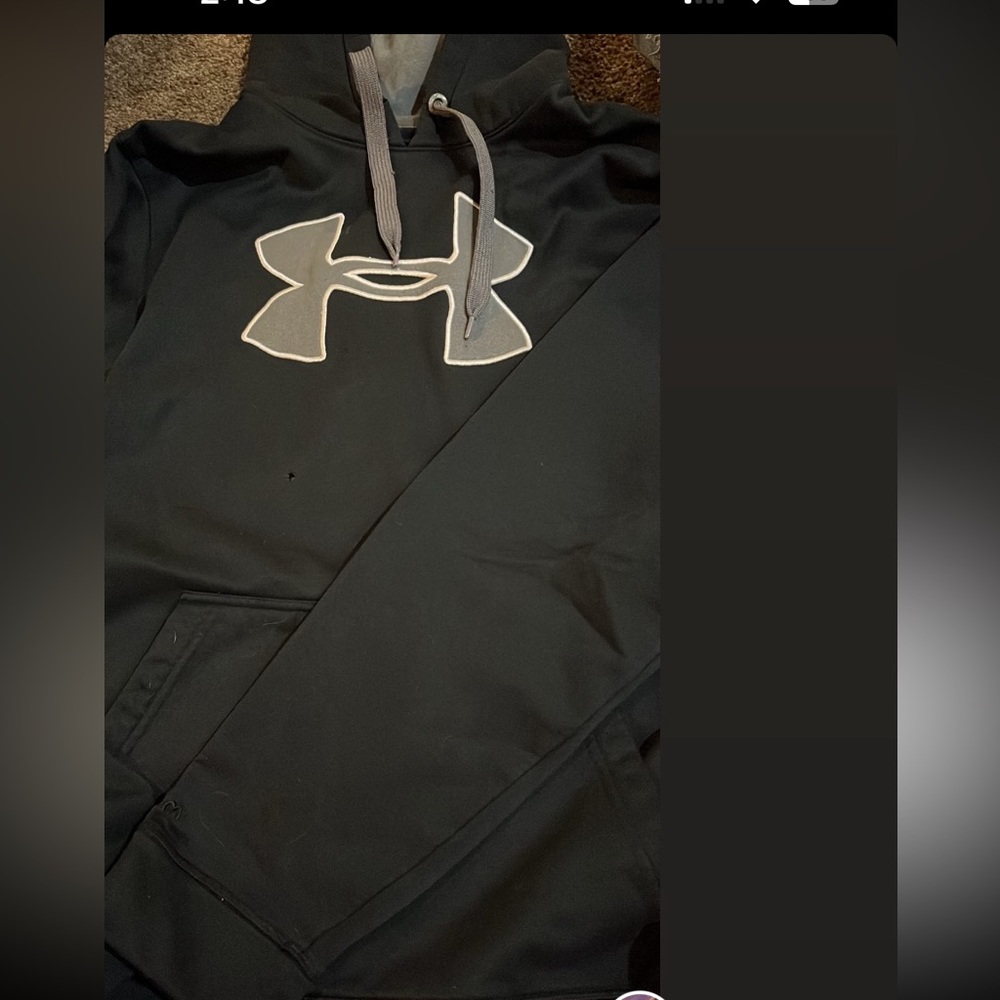 sweatshirt